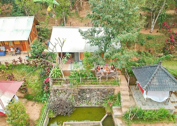 ホームステイ Buda's Lemukih Pabean Buleleng